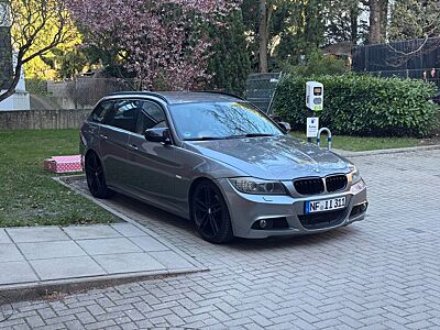 BMW 325i Touring Edition Sport M-Paket LCI