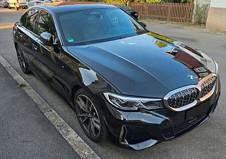 BMW 340 M340i xDrive Auto -