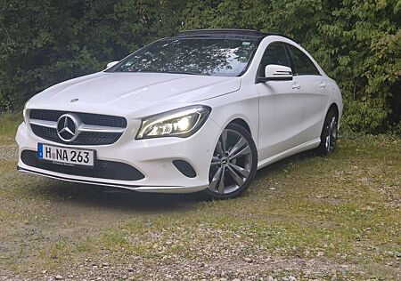 Mercedes-Benz CLA 180 Scheckheft gepflegt bei