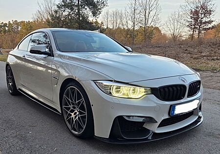 BMW M4 Coupe DKG Carbon 360Kamera Led Navi HupD Key