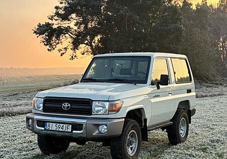 Toyota Land Cruiser 3.0 TD restauriert