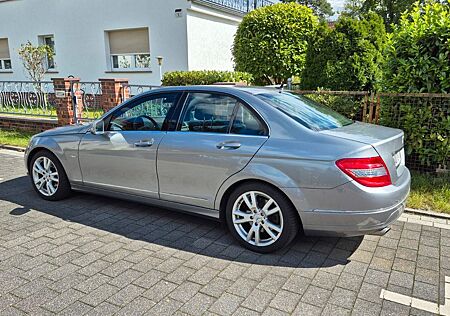 Mercedes-Benz C 250 CGI*Autom.*AHK*Pano*Allwetter