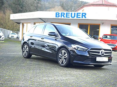 Mercedes-Benz B 180 Panoramadach Navi LED