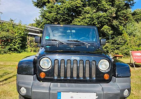 Jeep Wrangler 2.8l CRD Sahara Automatik Sahara