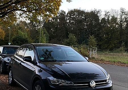 VW Polo Volkswagen 1.0 HL schwarz 11/2020