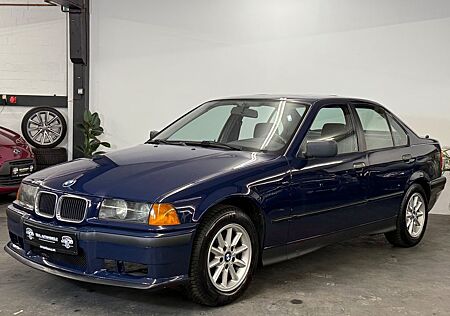 BMW 320i Blau|Schiebefach |Alu |Wenig KM