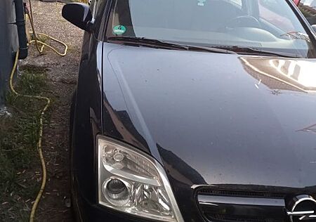 Opel Signum 2.2 Direct