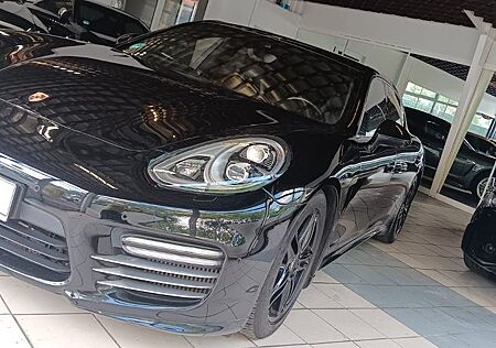 Porsche Panamera Turbo Executive LANG VERSION!!!
