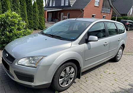 Ford Focus 1,6TDCi Kombi Long, Klima + TÜV