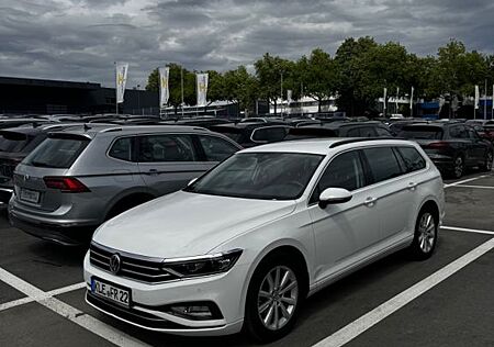 VW Passat Variant Volkswagen 2.0 TSI OPF 140kW DSG Busines...