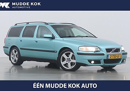 Volvo V70 2.5 R Geartronic | Flash Green | automatik |