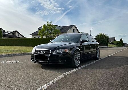 Audi A4 2.5 TDI Avant - S-line TÜV neu!!!