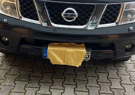 Nissan Pathfinder 2.5 dCi DPF LE Automatik LE