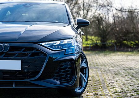 Audi S3 Limousine TFSI quattro S tronic 333 PS VOLL