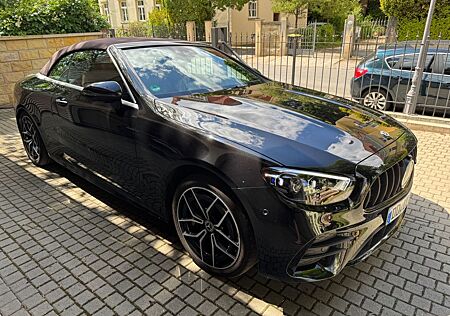 Mercedes-Benz E 300 Autom. gepflegt mit wenig Kilometer