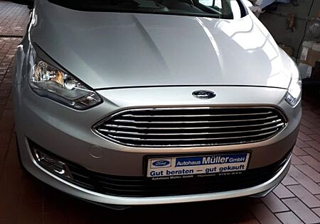 Ford Grand C-Max 2,0TDCi 110kW Titanium Titanium