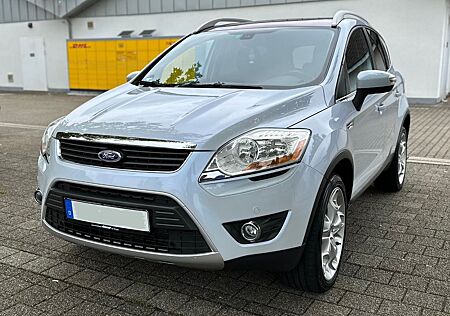 Ford Kuga 2,0 TDCi 4x4 White Magic White Magic