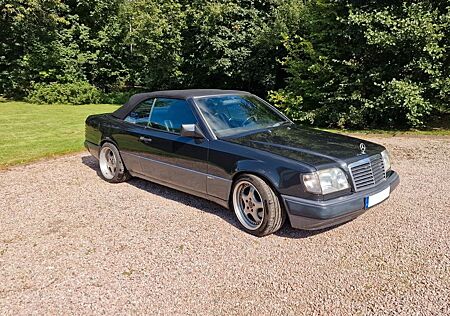 Mercedes-Benz CE 300 Mercedes 300 CE-24 (Sportline) mit H-Kennzeichen