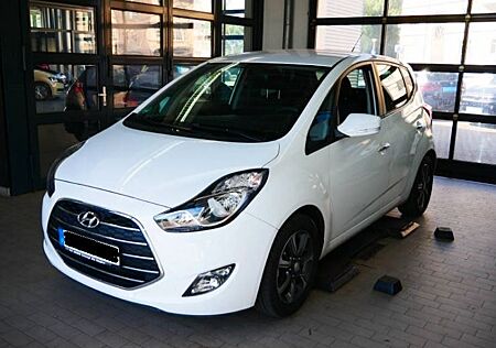 Hyundai ix20 blue Space Plus