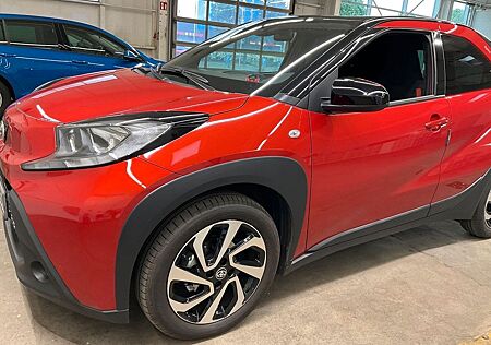 Toyota Aygo (X) Aygo (X) 1.0-l-VVT-i Air Team D S-CVT Air Team D