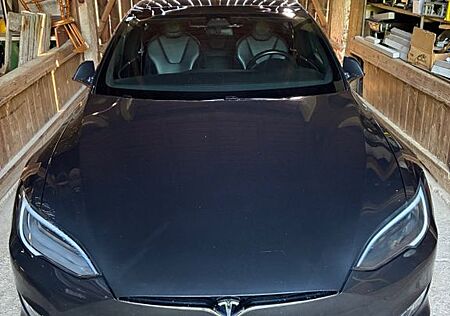 Tesla Model S P100D P