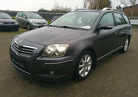 Toyota Avensis Kombi 2.0 D,Standheizung,FESTPREIS!!!!