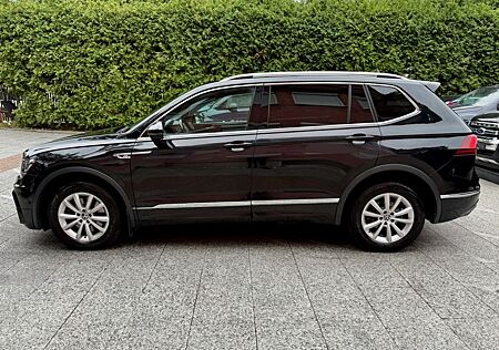 VW Tiguan Volkswagen Allspace 2.0 TDI DSG 4M Highline *R-Line*