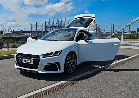 Audi TT Coupe TFSI S tronic quattro S-line