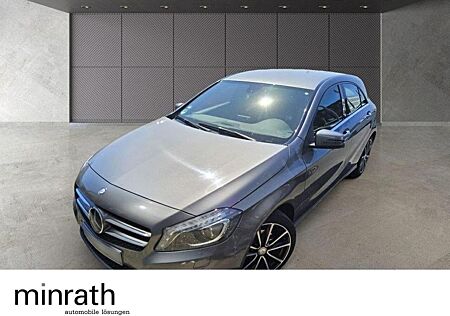 Mercedes-Benz A 180 BlueEfficiency Style AHK NAVI PDC BIXENON
