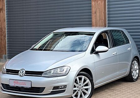 VW Golf Volkswagen VII Highline DSG/Rollstuhl/LED/SHZ/Navi/CAM