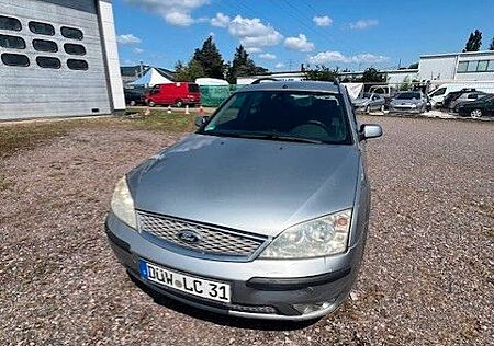 Ford Mondeo Turnier Ghia