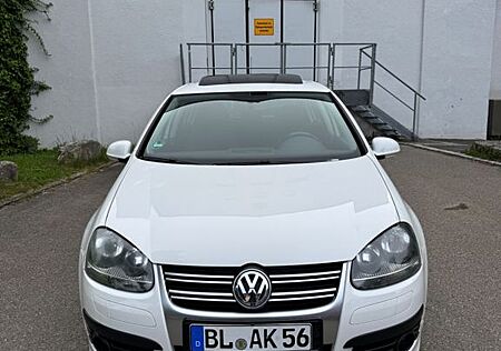 VW Golf Volkswagen 1.4 TSI 103kW r-line