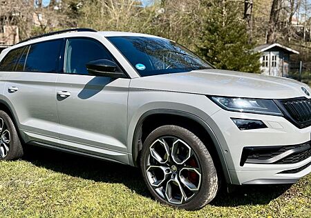 Skoda Kodiaq RS 2.0 BiTDI SCR DSG 4x4 / AHK / ST-HZ