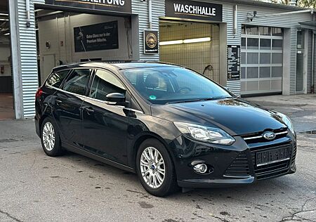 Ford Focus Turnier Titanium 2-Z.-Klima*Einparkhilfe*