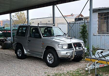 Mitsubishi Pajero Classic 2,5 TD -