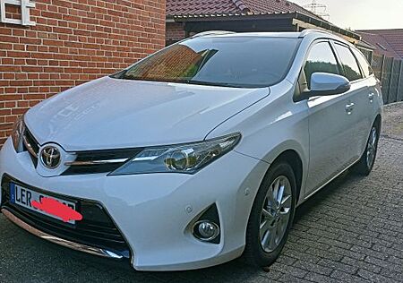 Toyota Auris Touring Sports Touring Sports 1,6 Life+