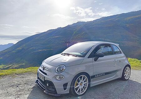 Abarth 595 mit Performance-Extras