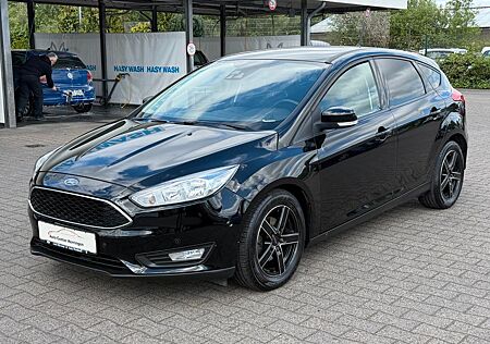Ford Focus Lim. Business 1.0/Navi/Kamera/PDC/Tüv Neu