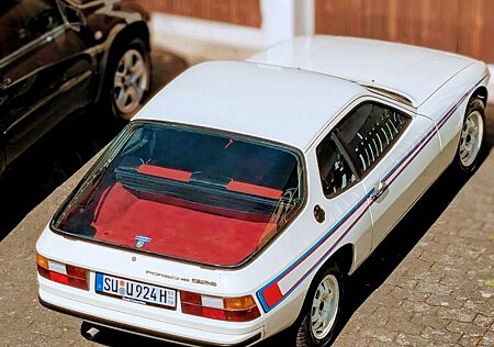 Porsche 924