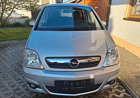 Opel Meriva 1.6 1. HAND WENIG KM