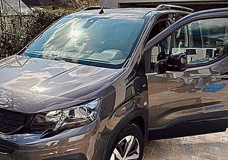 Peugeot e-Rifter GT Ausstattung, Inspektion Neu