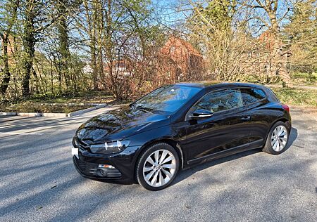VW Scirocco Volkswagen 2.0 TSI DSG Standard