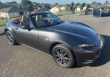 Mazda MX-5 1.5 Sondermodell Sakura