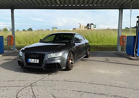 Audi RS5 4.2 FSI S tronic quattro -