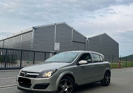 Opel Astra 1.4 Twinport -
