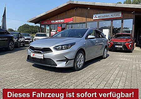 Kia Cee'd Ceed / cee d Sportswagon 1.5T DCT VISION KOMFORT