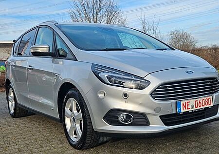 Ford S-Max Trend 1 Hand Behördenfahrzeug top zustand