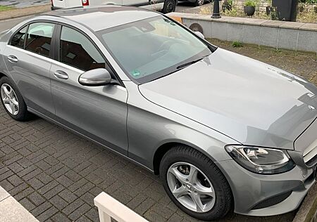 Mercedes-Benz C 200 | 2. Hand | < 90.000 km | Navigation