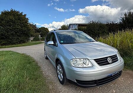 VW Touran Volkswagen 1.6 -