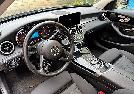 Mercedes-Benz C 220 d 4MATIC Autom. -